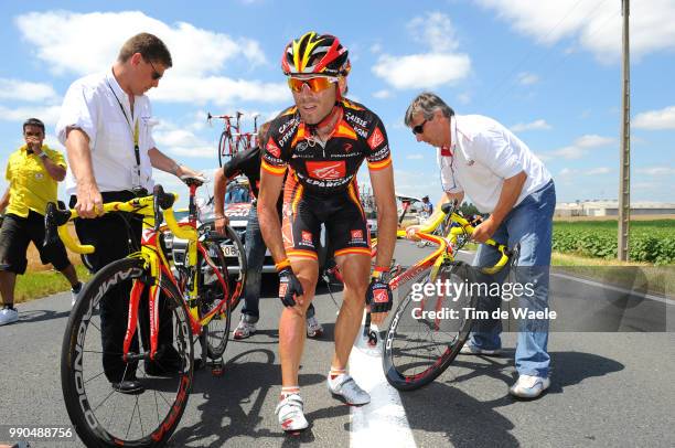 Tour De France, Stage 5Valverde Alejandro Crash Chute Val, Eusebio Unzue Sportsdirector Team Caisse D'Epargne /Cholet - Ch?Teauroux Chateauroux ,...