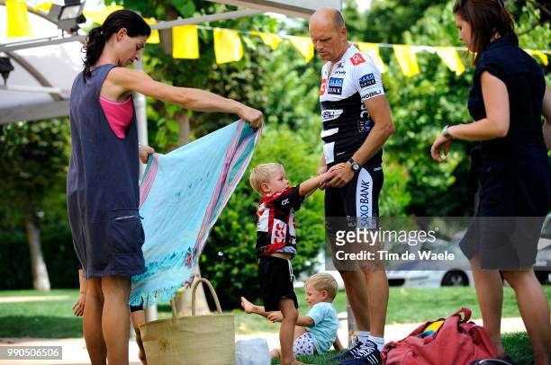 Tour De France, Restdaybjarne Riis Manager Sportsdirector Team Csc Saxo Bank + Family Familie Anne Dorthe Girlfriend + Christian + Andreas + Matthias...