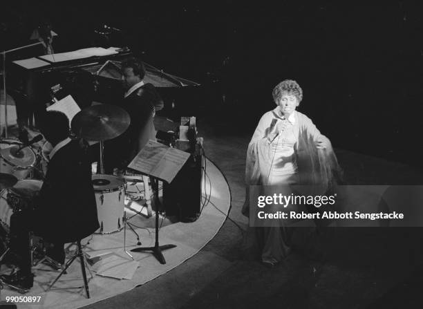 African American singer Lena Horne , performs on stage at The London House, a jazz club and restaurant located at the corner of Michigan Avenue and...