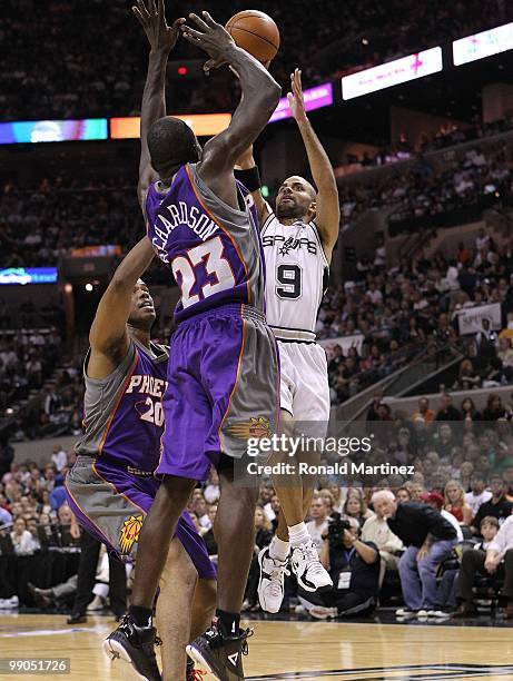 Guard Tony Parker of the San Antonio Spurs in Game Four of the Western Conference Semifinals during the 2010 NBA Playoffs at AT&T Center on May 9,...