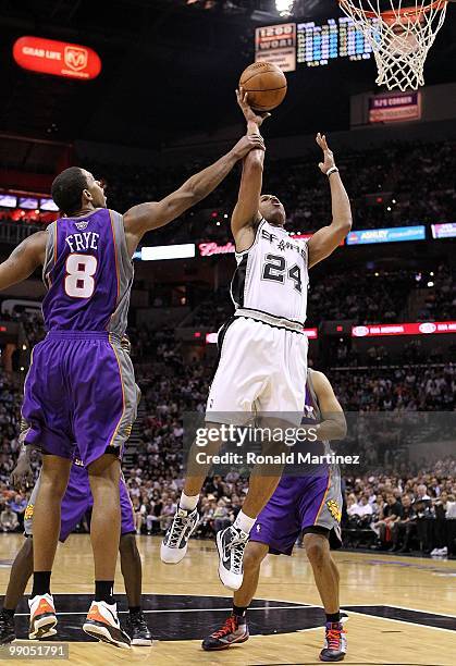 Forward Richard Jefferson of the San Antonio Spurs in Game Four of the Western Conference Semifinals during the 2010 NBA Playoffs at AT&T Center on...