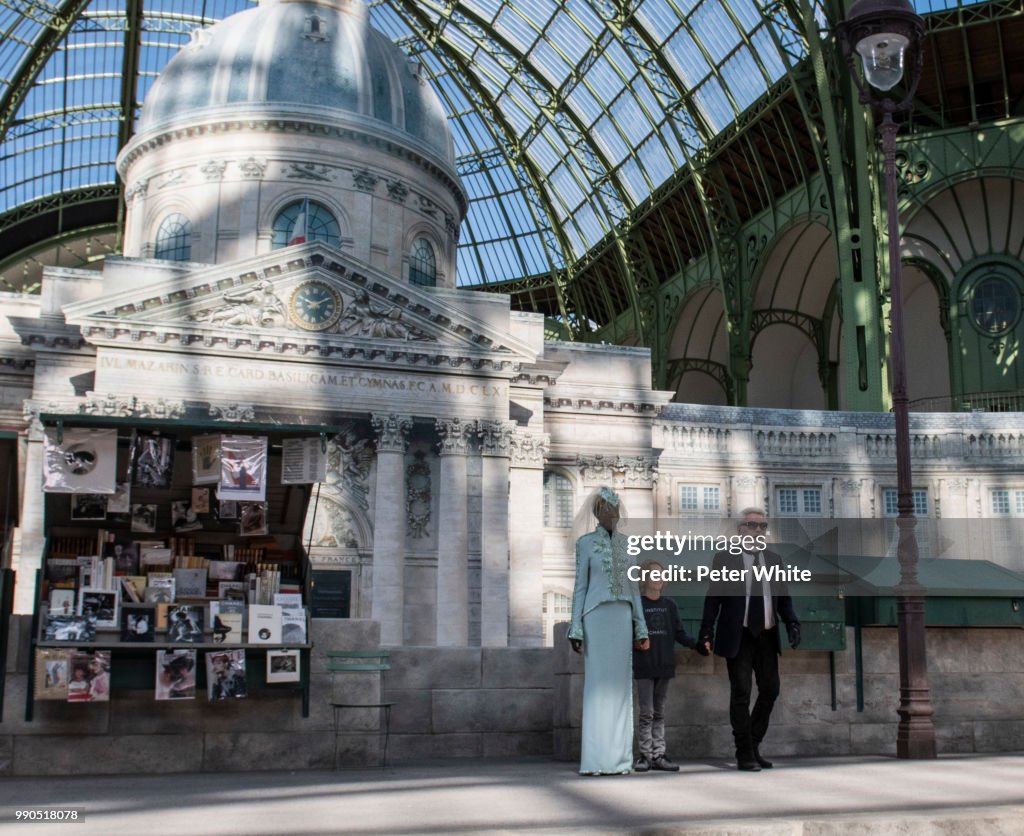 Chanel : Runway - Paris Fashion Week - Haute Couture Fall Winter 2018/2019