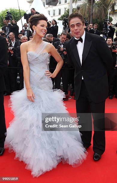 Jury members Kate Beckinsale and Benicio Del Toro attend the "Robin Hood" Premiere at the Palais des Festivals during the 63rd Annual Cannes Film...