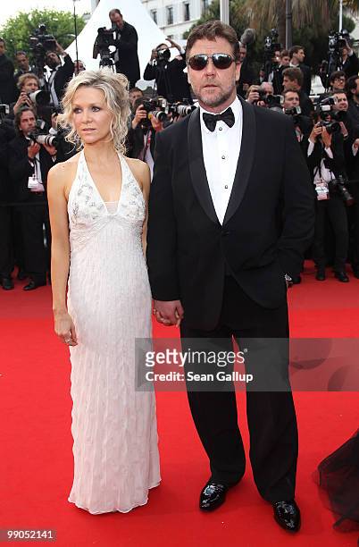 Danielle Spencer and Russell Crowe attend the "Robin Hood" Premiere at the Palais des Festivals during the 63rd Annual Cannes Film Festival on May...