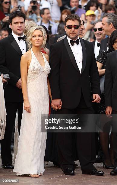 Danielle Spencer and Russell Crowe attend the "Robin Hood" Premiere at the Palais des Festivals during the 63rd Annual Cannes Film Festival on May...
