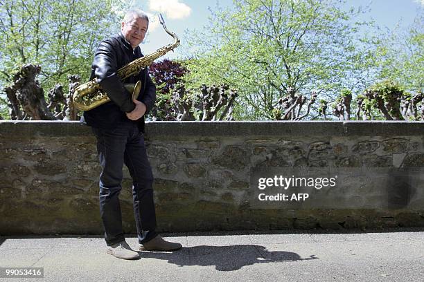 British jazz saxophonist and composer Andy Sheppard poses on May 12, 2010 prior to his show "Jack the ripper" during the jazz festival "sous les...