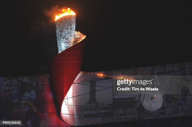 Opening Ceremonyillustration Illustratie, National Stadium Stadion, Birdsnest, Olympic Flame Vlam Flamme, Olymische Spelen, Jeux Olympique /Tim De...