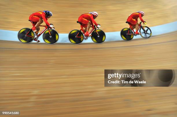 Beijing Olympics, Cycling : Trackillustration Illustratie, Team China , Yong Feng , Wenhao Li , Lei Zhang /Men Team Sprint, Vitesse Par Equipes...