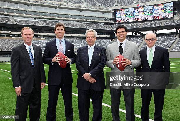 New York Giants President & CEO John Mara, New York Giants quarterback Eli Manning, New York Giants Chairman & Executive Vice President Steve Tisch,...