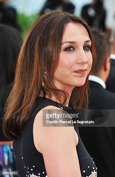 Actress Elsa Zylberstein attends the 'Robin Hood' Premiere at the Palais De Festivals during the 63rd Annual Cannes Film Festival on May 12, 2010 in...