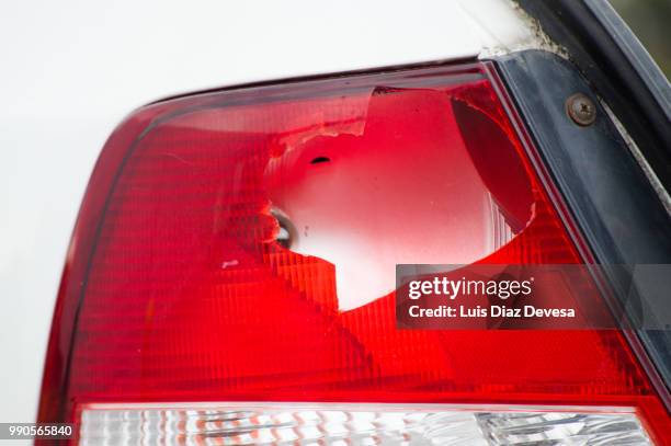 shattered car lights - tail light stock pictures, royalty-free photos & images