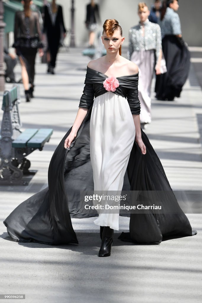 Chanel : Runway - Paris Fashion Week - Haute Couture Fall/Winter 2018-2019