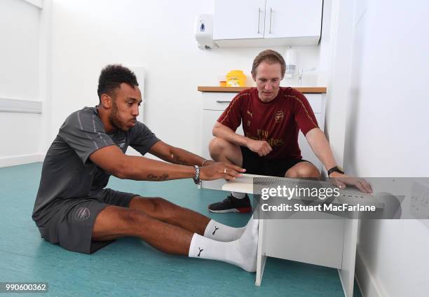Jordan Reece Jordan Reece Photos and Premium High Res Pictures - Getty Images