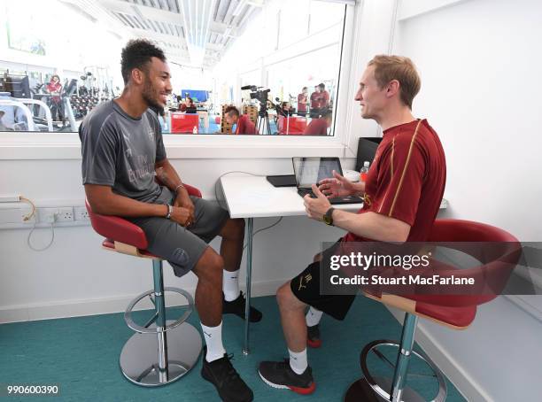 Jordan Reece Jordan Reece Photos and Premium High Res Pictures - Getty Images