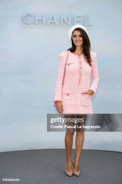 Penelope Cruz attends the Chanel Haute Couture Fall Winter 2018/2019 show as part of Paris Fashion Week on July 3, 2018 in Paris, France.