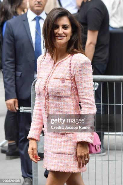 Penelope Cruz is seen arriving at Chanel Fashion Show during Haute Couture Fall Winter 2018/2019 on July 3, 2018 in Paris, France.