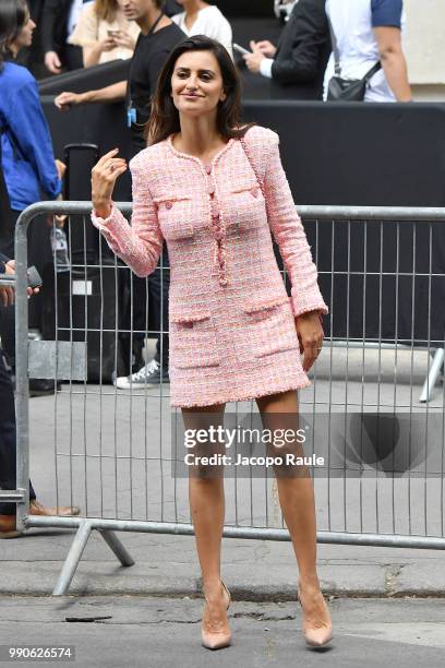 Penelope Cruz is seen arriving at Chanel Fashion Show during Haute Couture Fall Winter 2018/2019 on July 3, 2018 in Paris, France.