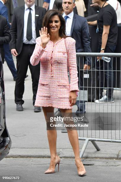 Penelope Cruz is seen arriving at Chanel Fashion Show during Haute Couture Fall Winter 2018/2019 on July 3, 2018 in Paris, France.
