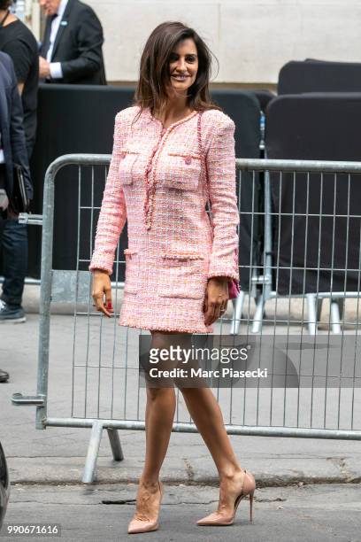 Actress Penelope Cruz attends the Chanel Haute Couture Fall/Winter 2018-2019 show as part of Paris Fashion Week on July 3, 2018 in Paris, France.