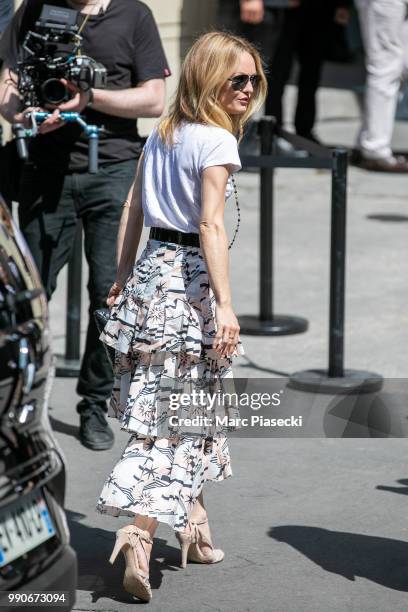 Vanessa Paradis attends the Chanel Haute Couture Fall/Winter 2018-2019 show as part of Paris Fashion Week on July 3, 2018 in Paris, France.