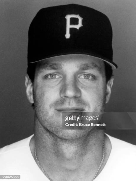 Andy Van Slyke of the Pittsburgh Pirates poses for a portrait during MLB Spring Training circa March, 1993 in Bradenton, Florida.