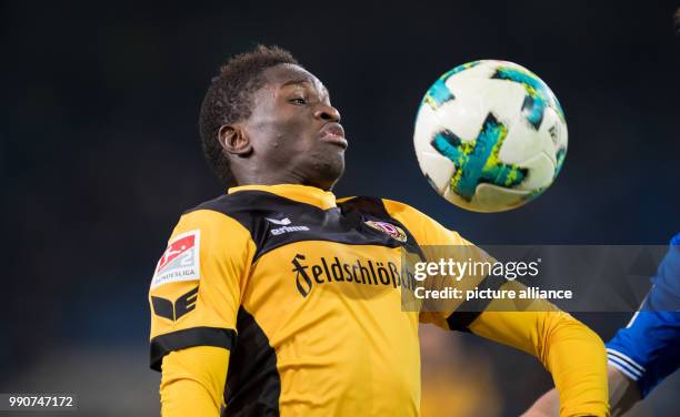 Febuary 2018, Germany, Bielefeld: German 2nd division Bundesliga soccer match between Arminia Bielefeld and Dynamo Dresden, Schueco Arena. Dresden's...