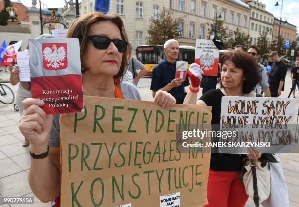 Constitutional Rights Placards 7,820 Eu Constitution Stock Photos, High-Res Pictures, and Images ...