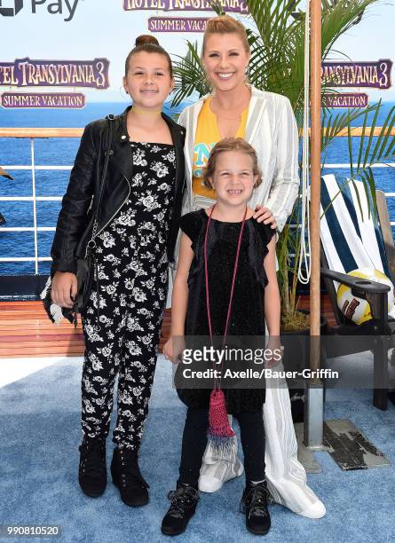 Actress Jodie Sweetin, daughters Janice Sweetin and Sam Sweetin attend Columbia Pictures and Sony Pictures Animation's World Premiere of 'Hotel...