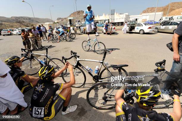 1St Tour Of Oman 2010, Stage 5Start, Illustration Illustratie, Acrobat Acrobaat, Team Trek Livestrong / Wattayah - Sultan Qaboos Stadium / Rit Etape,...