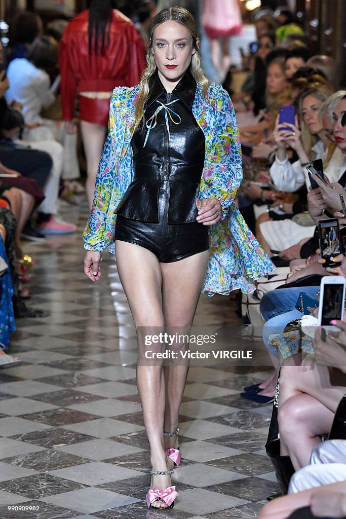Miu Miu 2019 Cruise Collection Show : Runway - Paris