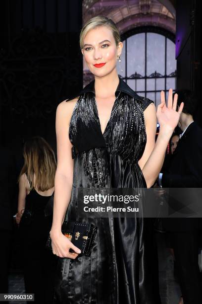 Karlie Kloss arrives at the 'Vogue Foundation Dinner 2018' at Palais Galleria on July 3, 2018 in Paris, France.