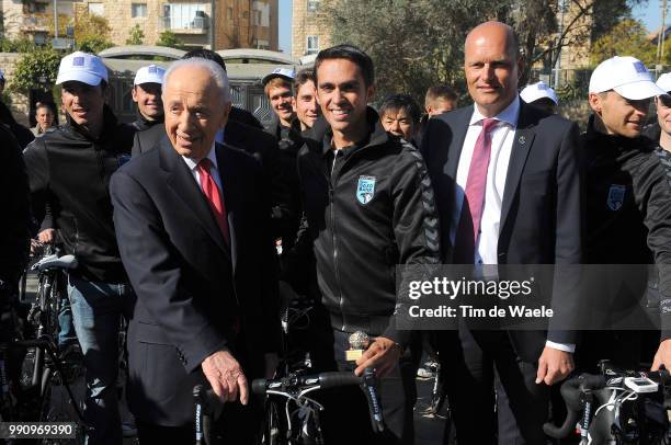 Training Camp Team Saxo Bank 2012, Israelalberto Contador / Bjarne Riis Team Owner, Simon Peres / Visit With Simon Peres President Of Israel On...