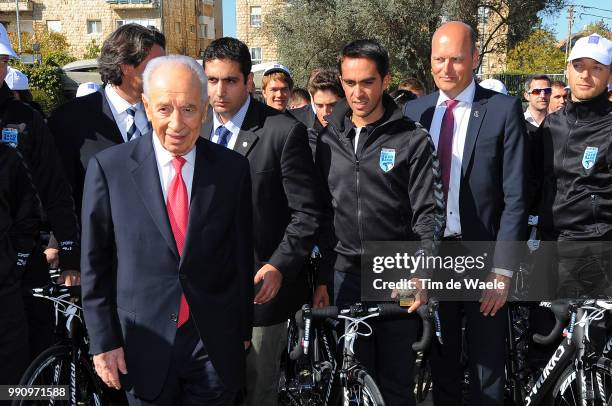 Training Camp Team Saxo Bank 2012, Israelalberto Contador / Bjarne Riis Team Owner, Simon Peres / Visit With Simon Peres President Of Israel On...