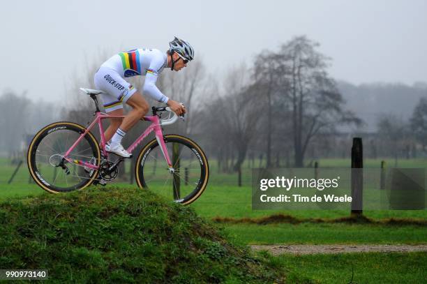 Zdenek Stybar Pink Specialized Bike /Cyclocross World Champion, Team Omega Pharma - Quick Step , Equipe Ploeg, Velo Fiets, Roze, Tim De Waele