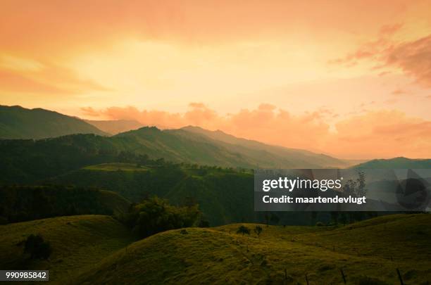 sunset mountains - colombia mountains stock pictures, royalty-free photos & images