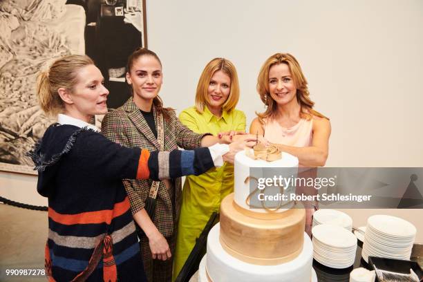 Lisa Martinek, Lisa Tomaschewsky, Ella Endlich, Esther Heesch and Bettina Cramer in front of an cake during the 20 years event of Luisa Cerano at...