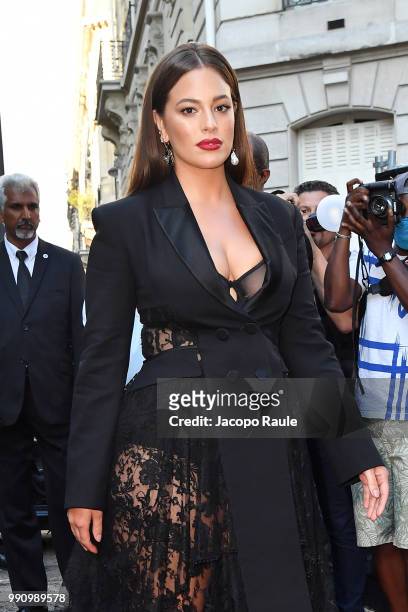 Ashley Graham arrives at the 'Vogue Foundation Dinner 2018' at Palais Galleria on July 3, 2018 in Paris, France.