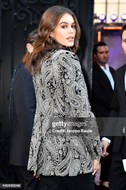 Kaia Gerber arrives at the 'Vogue Foundation Dinner 2018' at Palais Galleria on July 3, 2018 in Paris, France.