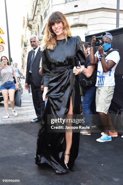 Lou Doillon arrives at the 'Vogue Foundation Dinner 2018' at Palais Galleria on July 3, 2018 in Paris, France.