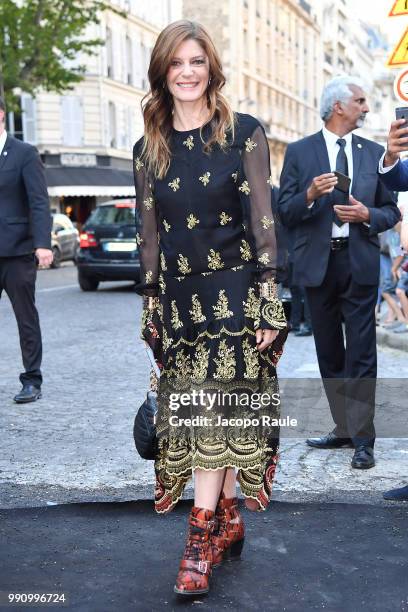 Chiara Mastroianni arrives at the 'Vogue Foundation Dinner 2018' at Palais Galleria on July 3, 2018 in Paris, France.