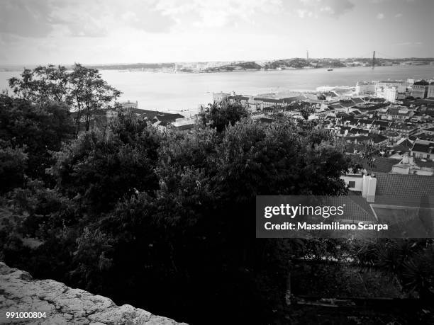 lisboa black & white - sciarpa stock pictures, royalty-free photos & images