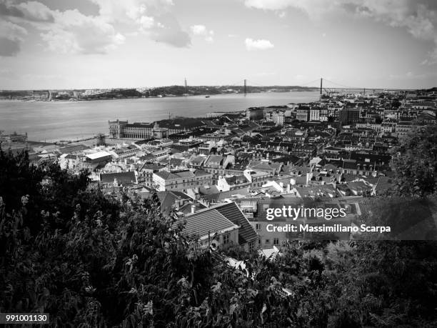 lisboa black & white - sciarpa stock pictures, royalty-free photos & images