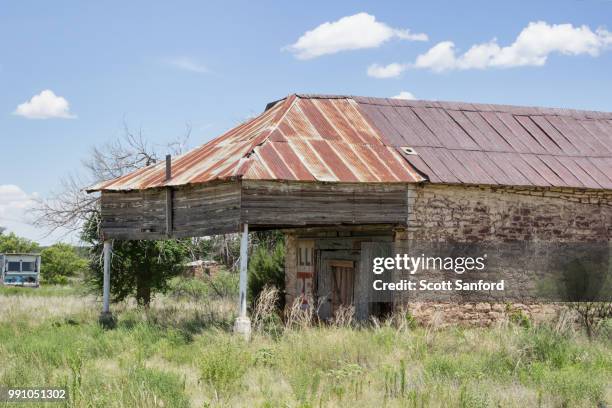 cuervo gas station - curvo stock pictures, royalty-free photos & images