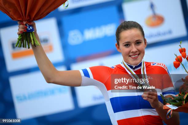 2,421 Eline Stock Photos, High-Res Pictures, and Images - Getty Images