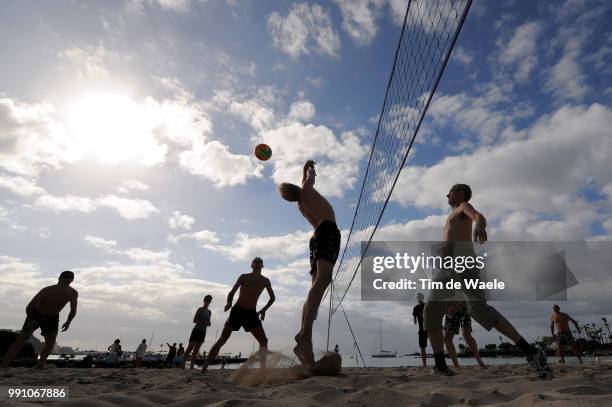 Team Saxo Bank Tinkoff/ Team Building Camp 2013 Illustration Illustratie, Beach Volley Volleybal, Silhouet /Gran Canaria - Anfi Group, Team Building...