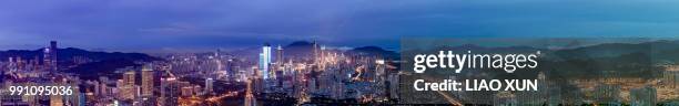 panoramic view of shenzhen skyscrapers at dawn - liao xun stock-fotos und bilder