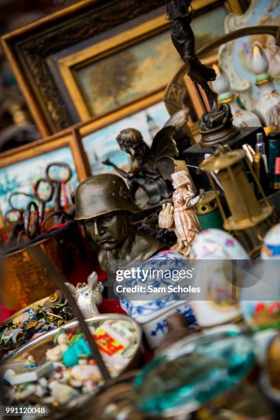 knick knacks for sale - knick stock pictures, royalty-free photos & images