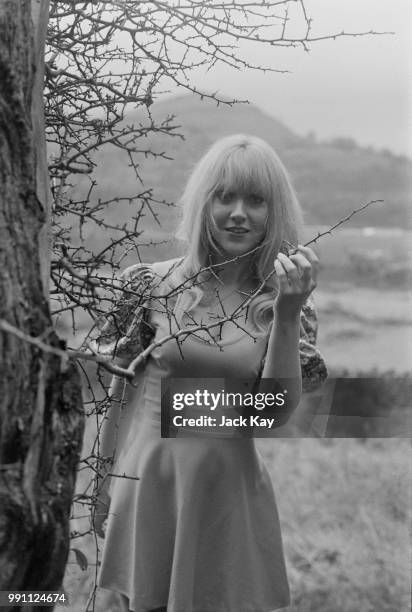 Welsh actress Beth Morris , UK, 13th February 1973.