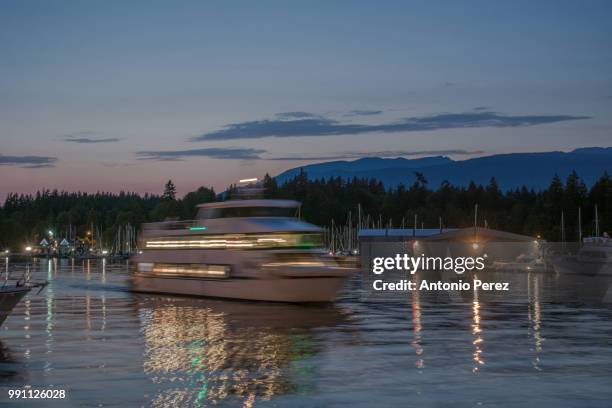 seawall coal harbour - coal harbour stock pictures, royalty-free photos & images