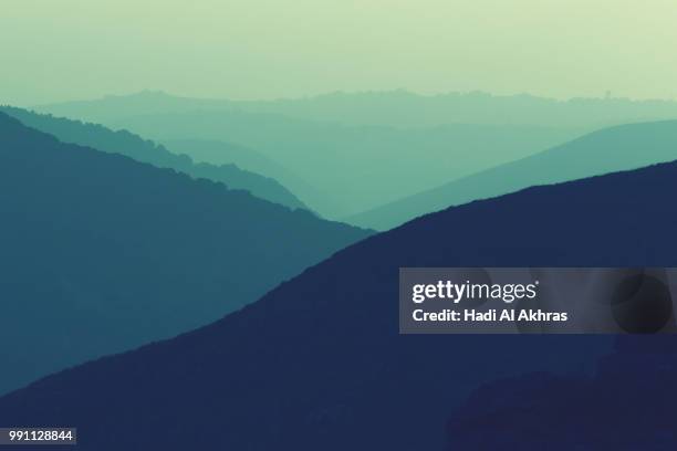 blue mountains - hadi stock pictures, royalty-free photos & images